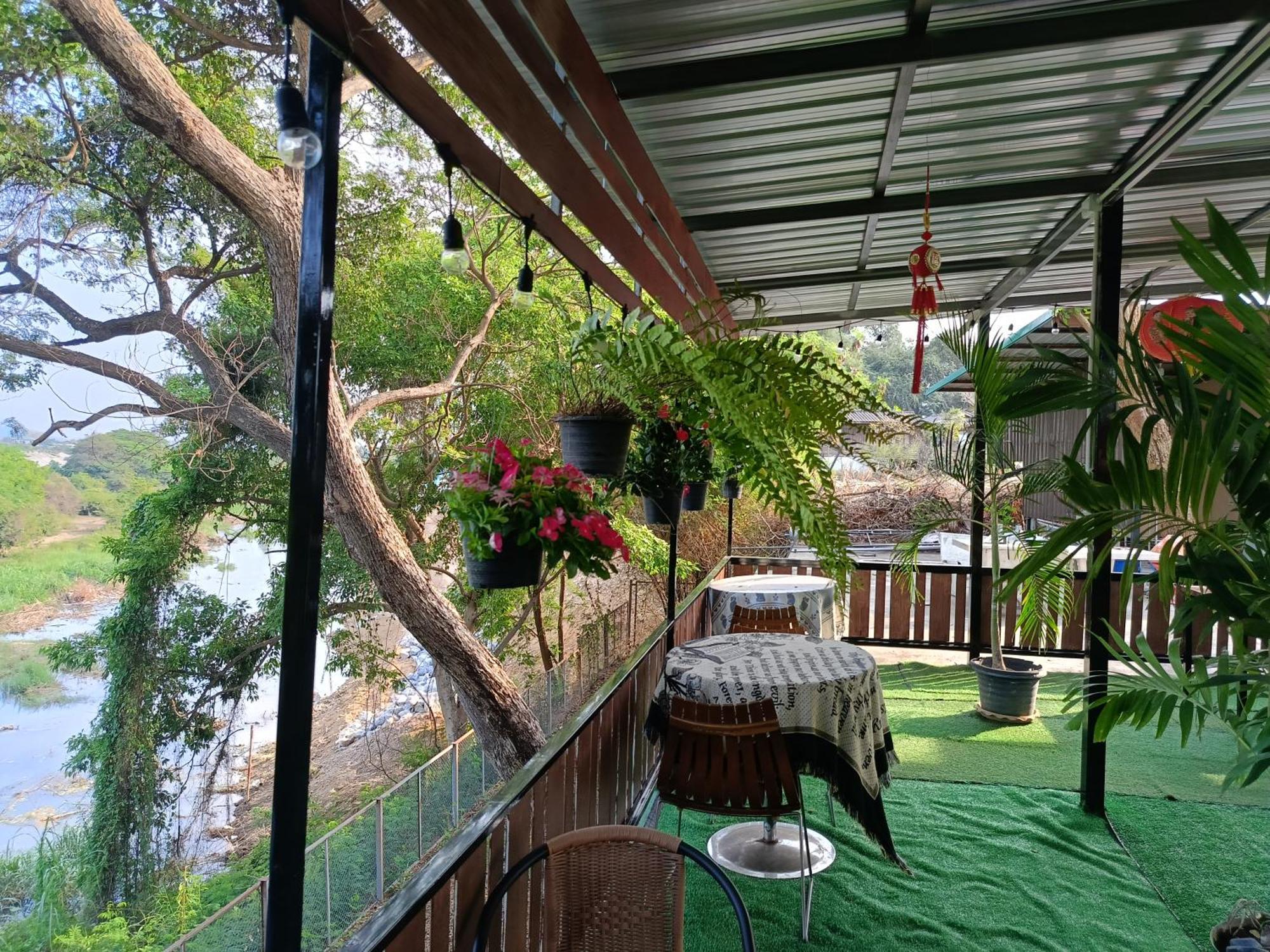 Bussaracum Resort Kanchanaburi Dış mekan fotoğraf